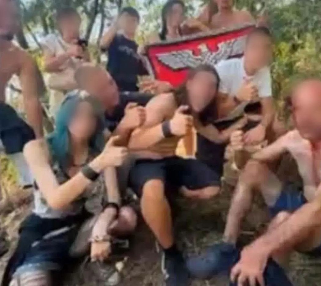 Снимали, позирали, наказвали: Как „ловът на педофили“ стигна до смъртта на човек в Пловдив (ЖЕСТОКИ КАДРИ 18+)