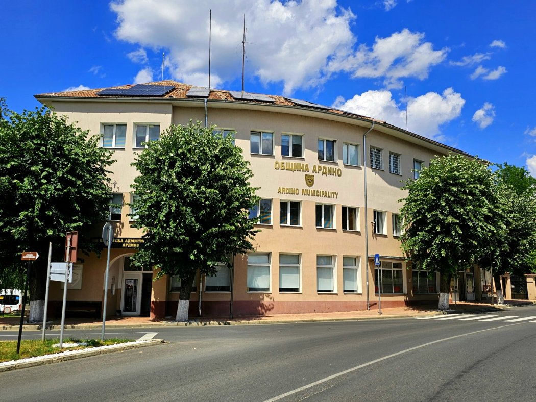 Фирмата изпълнител на пътя Стояново – Жълтуша с официална позиция: Проектът се изпълнява точно, няма спестен асфалт