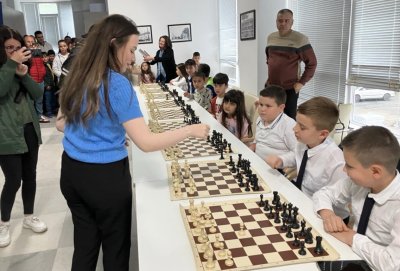 Община Илкнур направи първия ход: Над 100 шахматисти от 5 държави се събраха в Момчилград