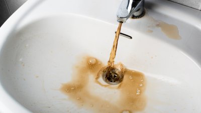 Тревога в Комунига: питейната вода е негодна, РЗИ отчете завишен алуминий