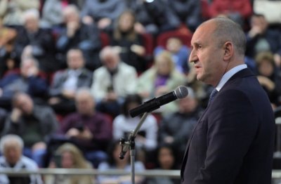 Румен Радев официално даде старт на предизборната кампания на коалиция &bdquo;Прогресивна България&ldquo; в Русе (ВИДЕО)