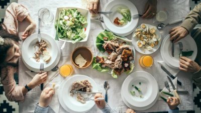 Великден в евро: агне по 20 и козунак до 30 &ndash; трапеза за четирима над 100