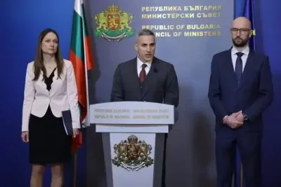 Правителството подготвя директни помощи заради поскъпването на горивата