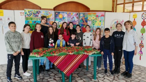 В ОДК боядисаха 500 яйца за Великденския детски празник в Кърджали