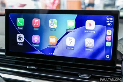 iOS 26.4 ще позволи видео стрийминг от iPhone директно в CarPlay