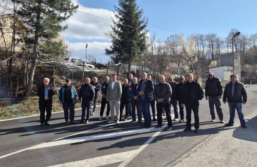 Край на ремонти &bdquo;на парче&ldquo;: Откриха обновения път към Паничково