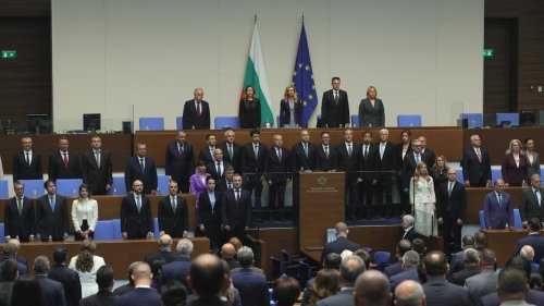 България има нов кабинет: Румен Радев положи клетва като министър-председател