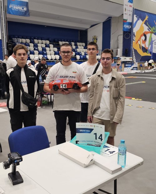 Ученици от Кърджали влязоха в топ 10 на H2 Grand Prix в Бургас