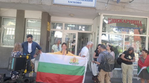 Екопротест посрещна съвета за мегаветропарка в защитена зона "Крумовица"