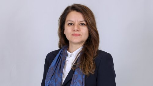 Депутатски дебют: Емине Гюлестан влиза в 52-рото НС с фокус върху земеделието и хроничните инфраструктурни проблеми на Кърджали