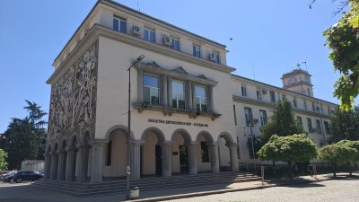 Акция в Кърджали: амфетамин в жилище, марихуана на площадка в блок