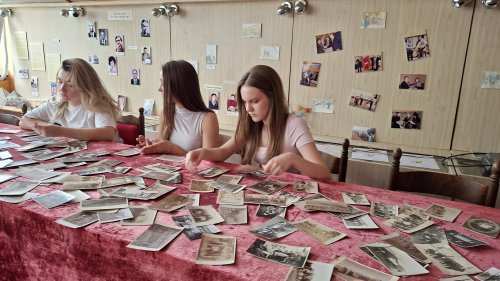 Напредва работата по третата книга на ученическия клуб &bdquo;Историкон&ldquo; в Крумовград