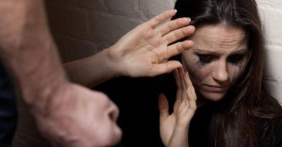 Трима мъже са арестувани в Кърджали за домашно насилие