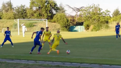 &bdquo;Крумовград&ldquo; се наложи над &bdquo;Гигант&ldquo; (Съединение) с 3:0 в контролна среща