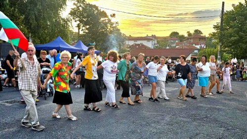 С традиционен събор в кв. &bdquo;Гледка&ldquo; отбелязват Голяма Богородица в Кърджали