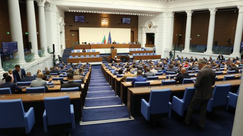 Петима министри отговарят пред депутатите: Пътища, тол система, НАТФИЗ и летището са сред темите