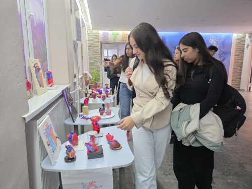 &bdquo;Седмица на сърцето&ldquo; в Кърджали: ученици &bdquo;оживиха&ldquo; анатомията с 3D модели и лични истории