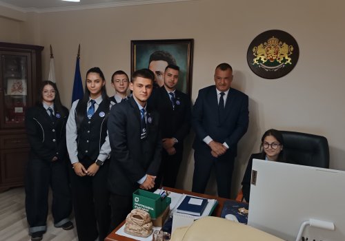 Млади лидери от Икономиката в Кърджали поеха управлението на Областната администрация