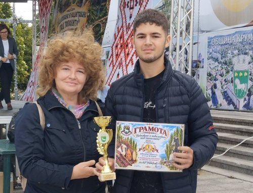 Златна купа за кърджалийския гайдар Йоан Петров от фестивала в Крумовград