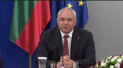 Правителството разкри мащабна схема с мантинели за милиони: Парите отивали към фирми на дипломат и полети на Делян Пеевски