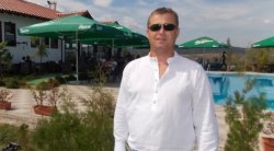Асен Палов е задържан при разследване за злоупотреби с обществена поръчка за ремонт на училищен физкултурен салон в Кирково