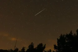 Нощта срещу 13 август носи пика на метеорния поток Персеиди