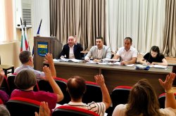 Спешни ремонти в Черноочене: Общинският съвет пренасочва средства за 40 компрометирани пътища и улици