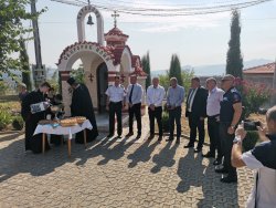 Огнеборците от РДПБЗН &ndash; Кърджали почетоха патрона си Свети пророк Илия с водосвет за здраве
