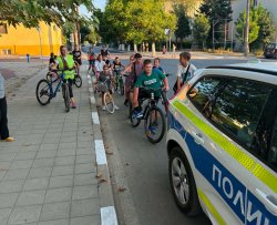 Деца от Крумовград превзеха трасето до Горна Кула в спортен велопоход