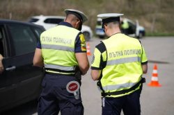 Спряха камион на КПП &bdquo;Чилик&ldquo;: полицията откри фалшива регистрационна табела