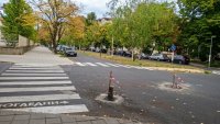 Опасни шахти застрашават пешеходци и шофьори непосредствено до СУ &bdquo;Йордан Йовков&ldquo;