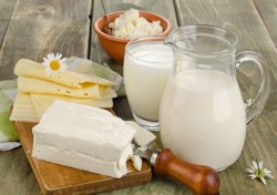 Ограничават водното съдържание в бялото саламурено сирене до края на годината
