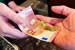 Фалшиви евро удариха Джебел: три банкноти по 20 са пуснати в два магазина