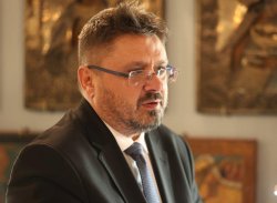 Кирил Вълчев атакува Кандев и предупреди: Президентът може да реши и за война, ако парламентът не заседава
