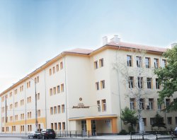 Третият конкурс за асансьора в СУ &bdquo;Йордан Йовков&ldquo; не излъчи победител, процедурата продължава